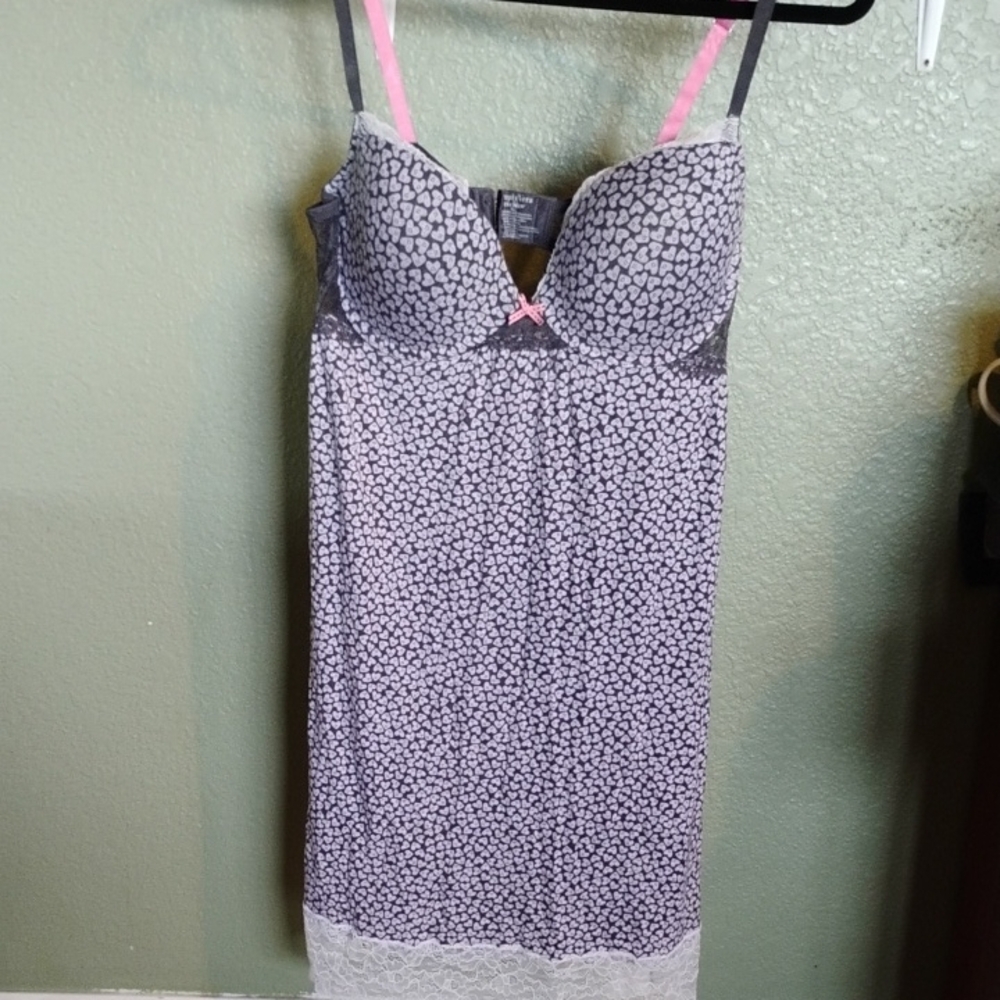 Simply Vera Vera Wang Gray and Pink Heart Chemise